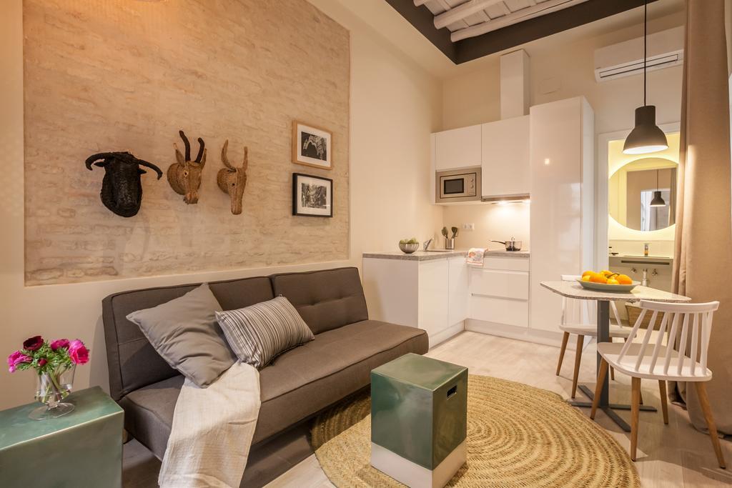 Tomas Ibarra Pool & Luxury Apartment Seville Exterior photo