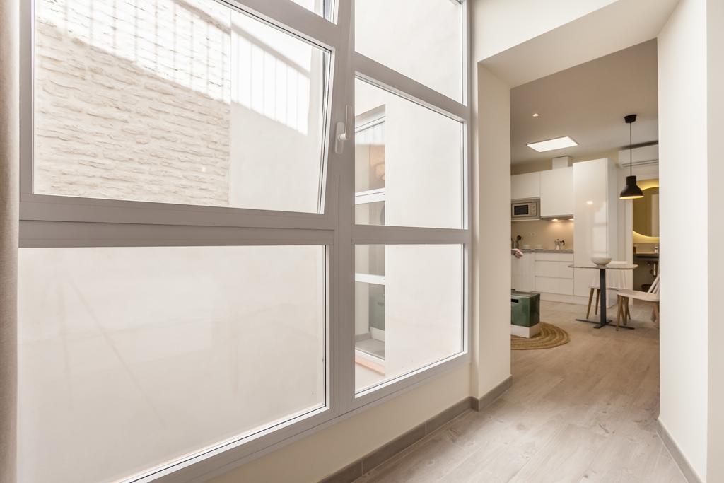 Tomas Ibarra Pool & Luxury Apartment Seville Exterior photo