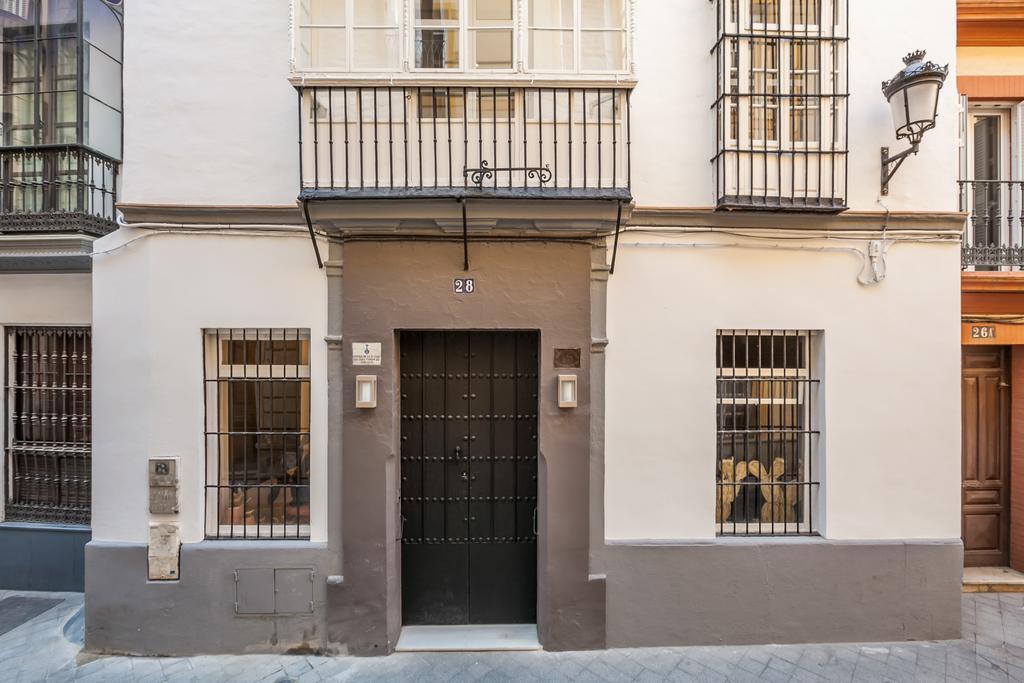 Tomas Ibarra Pool & Luxury Apartment Seville Exterior photo