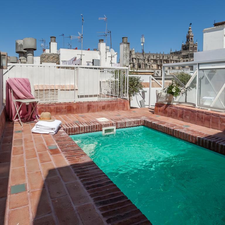 Tomas Ibarra Pool & Luxury Apartment Seville Exterior photo