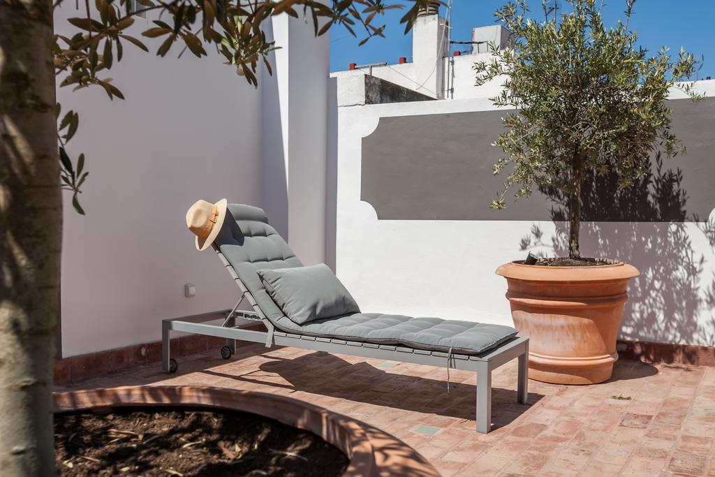 Tomas Ibarra Pool & Luxury Apartment Seville Exterior photo