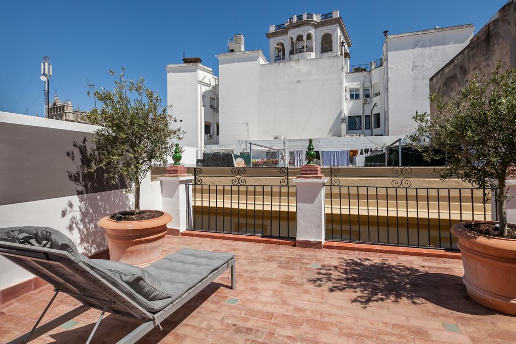 Tomas Ibarra Pool & Luxury Apartment Seville Exterior photo